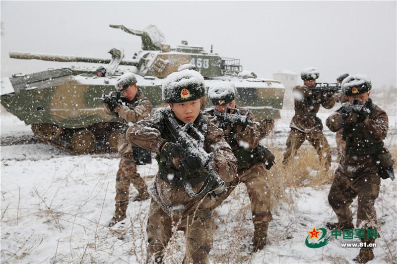 斗武官方版下载